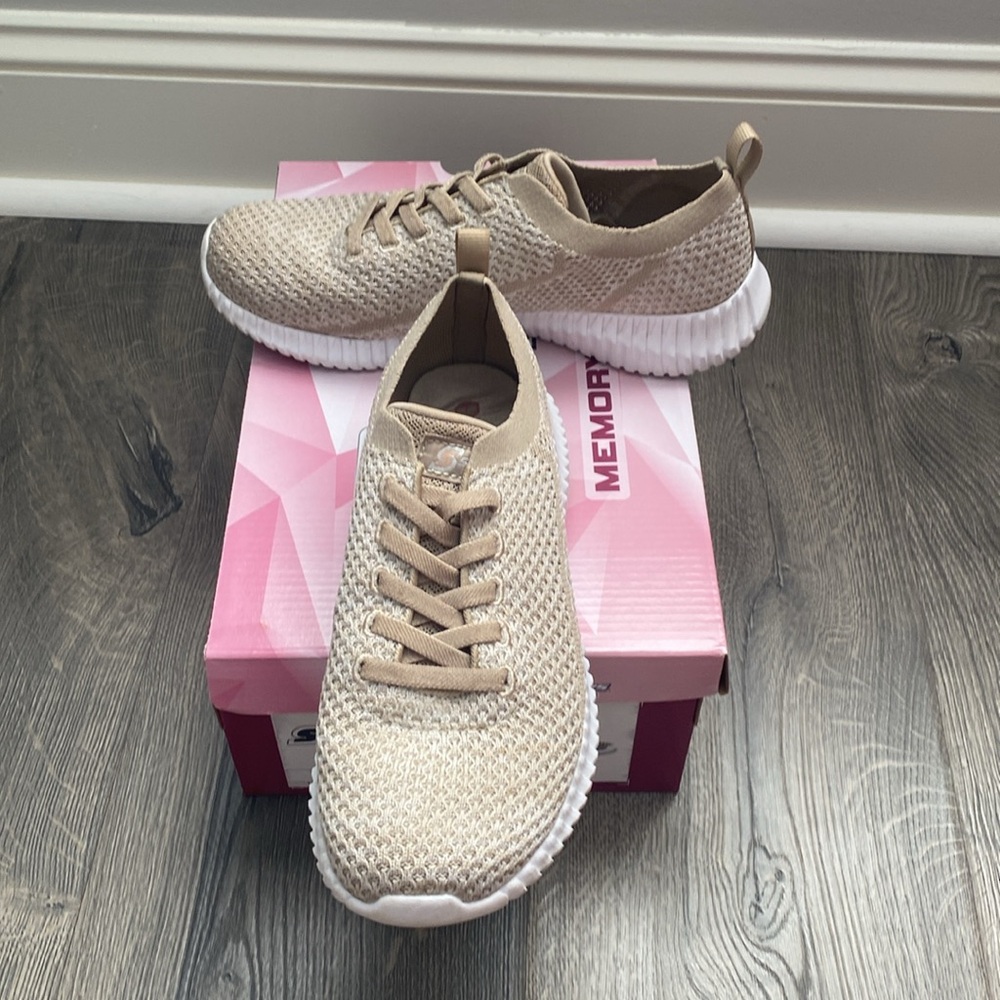 Shoes - Picture 3 of 3